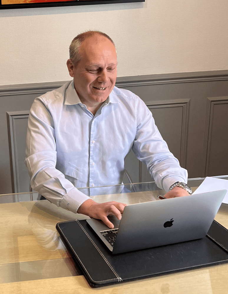 Laurent DOR - Gérant de crédits et conseils
